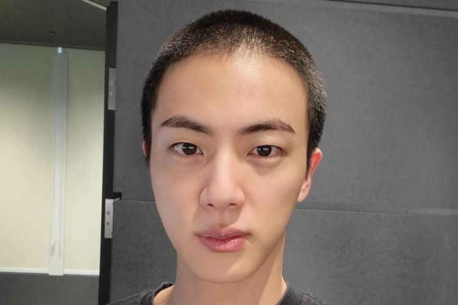 Jin BTS Wamil, Ini Lagu-lagunya yang Wajib Kamu Dengar