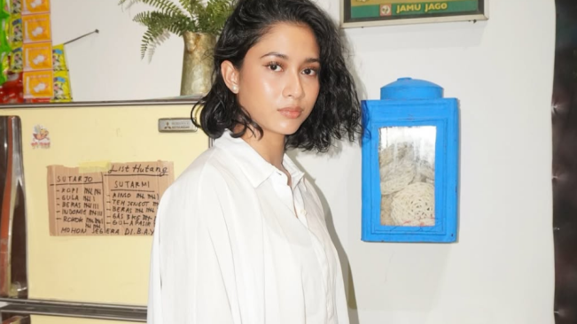 Aghniny Haque Terkunci di Toilet Saat Syuting Film Horor, Ini Profil Lengkapnya