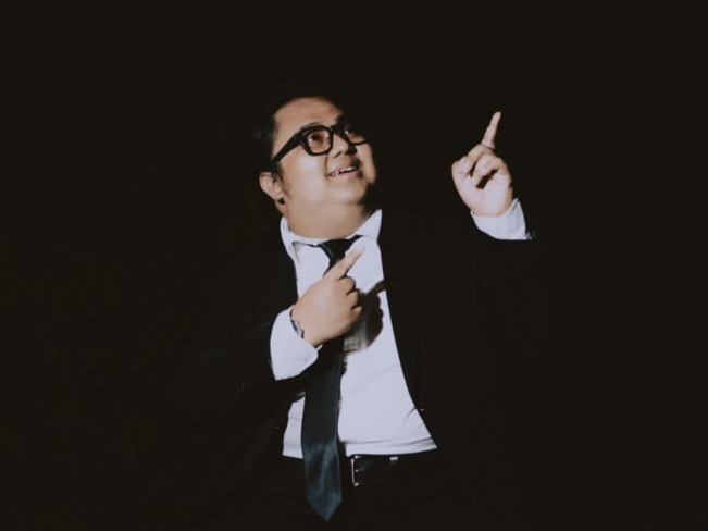 Gustiwiw Meninggal Akibat Jatuh di Kamar Mandi