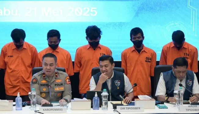 Tampang dan Peran 6 Tersangka Grup FB Fantasi Sedarah dan Suka Duka