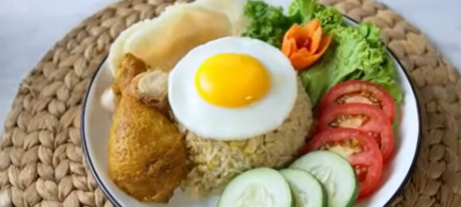 Menu Sarapan Sejuta Umat, Ini Resep Nasi Goreng Mentega Ala Chef Rudy Choiruddin