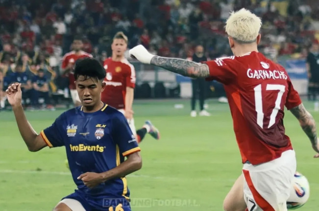 MU Kalah dari ASEAN All-Stars, Aksi Kakang Tempel Ketat Garnacho Curi Perhatian