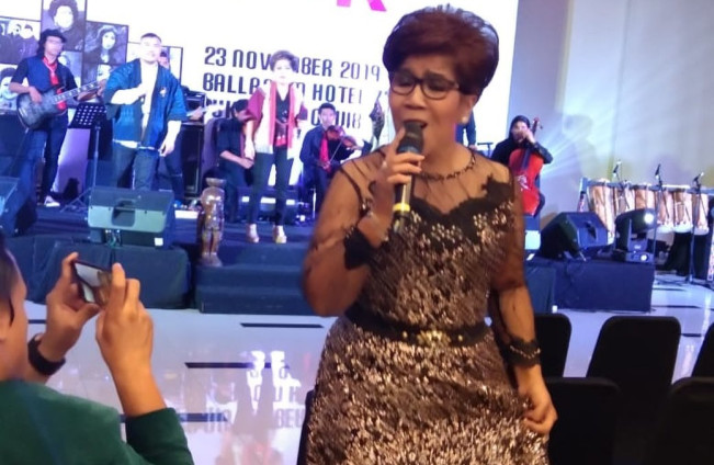 Video Momen Rita Butar Butar Salah Lirik Lagu Indonesia Raya di Piala Presiden 2025