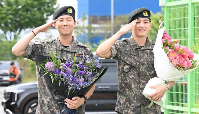 Janji RM dan V BTS Setelah Keluar Wamil Bikin ARMY Girang, Apa?